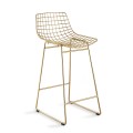 Metalowe krzesło barowe Wire złote HKliving