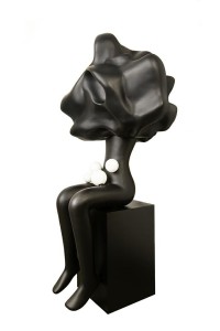 Designerska lampa podłogowa rzeźba Human in the Clouds czarna