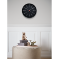 Arne Jacobsen Zegar ścienny Bankers Black
