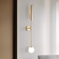 Złota lampa ścienna Lucca