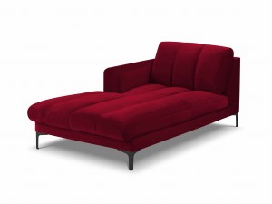 Szezlong Gina do salonu czerwony aksamit na czarnych nóżkach