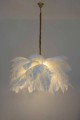 Lampa wisząca TIFFANY biała naturalne pióra