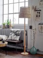 Lampa podłogowa z rattanu Kakasi