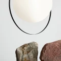 Minimalistyczna lampa wisząca AURA biało czarna