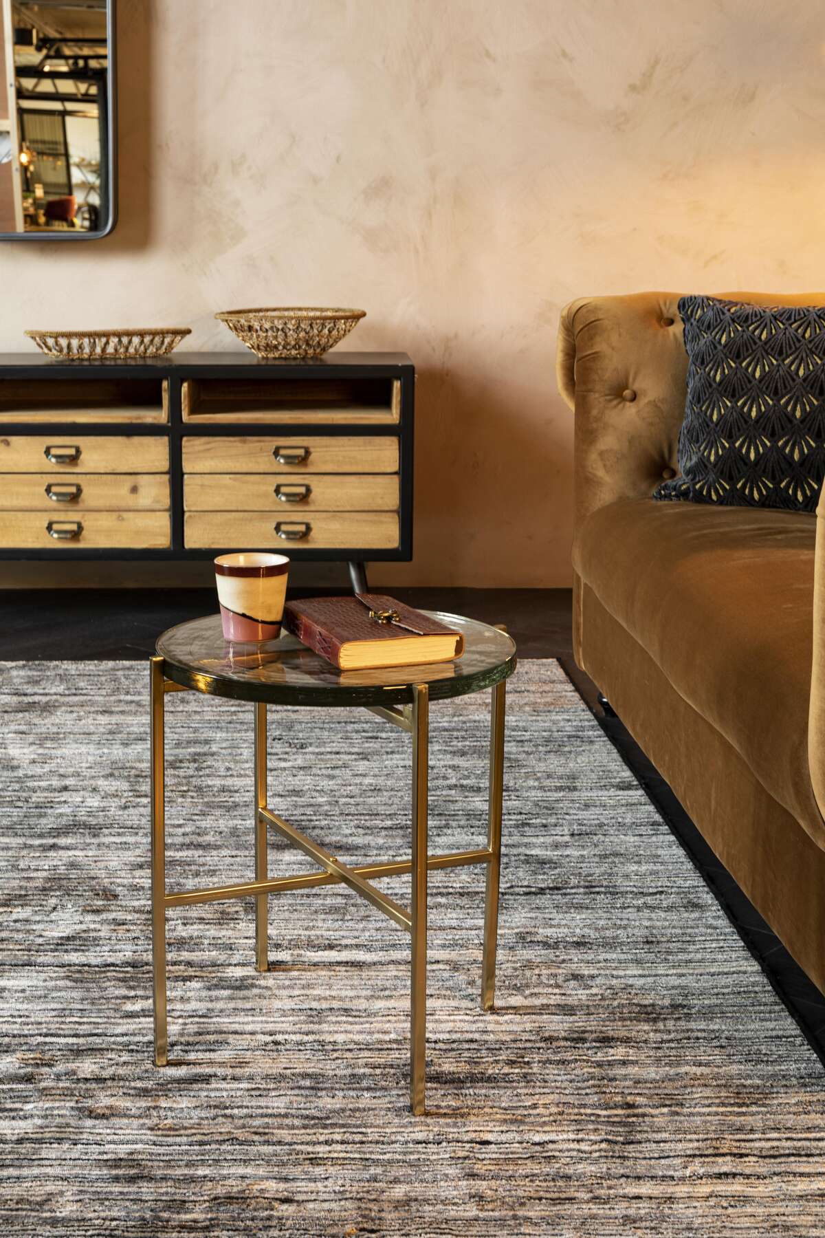 Stolik kawowy Vidrio Dutchbone mosiądz