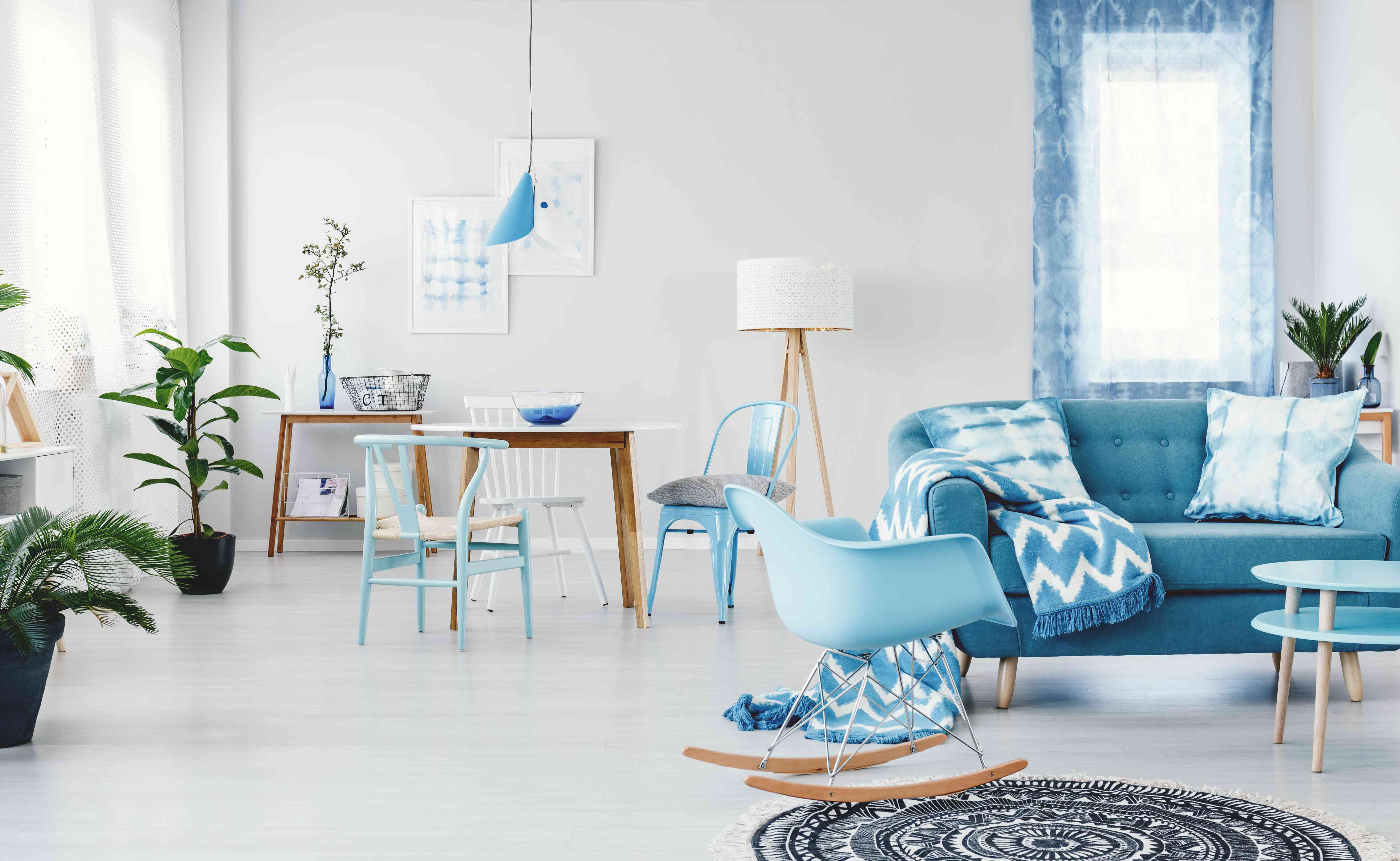 Meble inspirowane dla fanów współczesnego designu